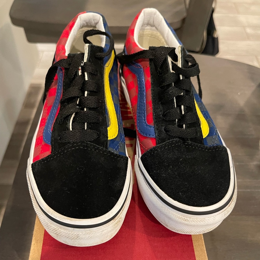 Kids old School Vans size 13.5